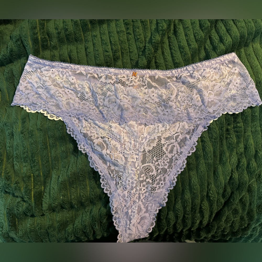 2x Savage X Fenty High Waist Lace Thong